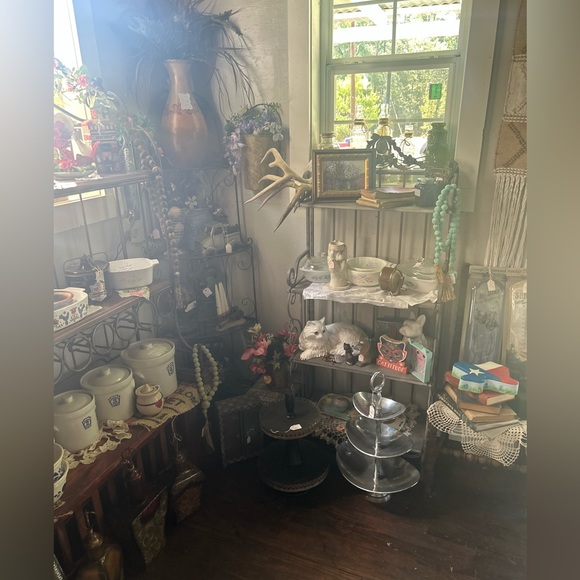 Meet your Posher, Storybrooke - Picture 2 of 9